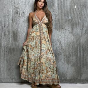 שמלת קשירה פאנלים בגוון חום בהיר