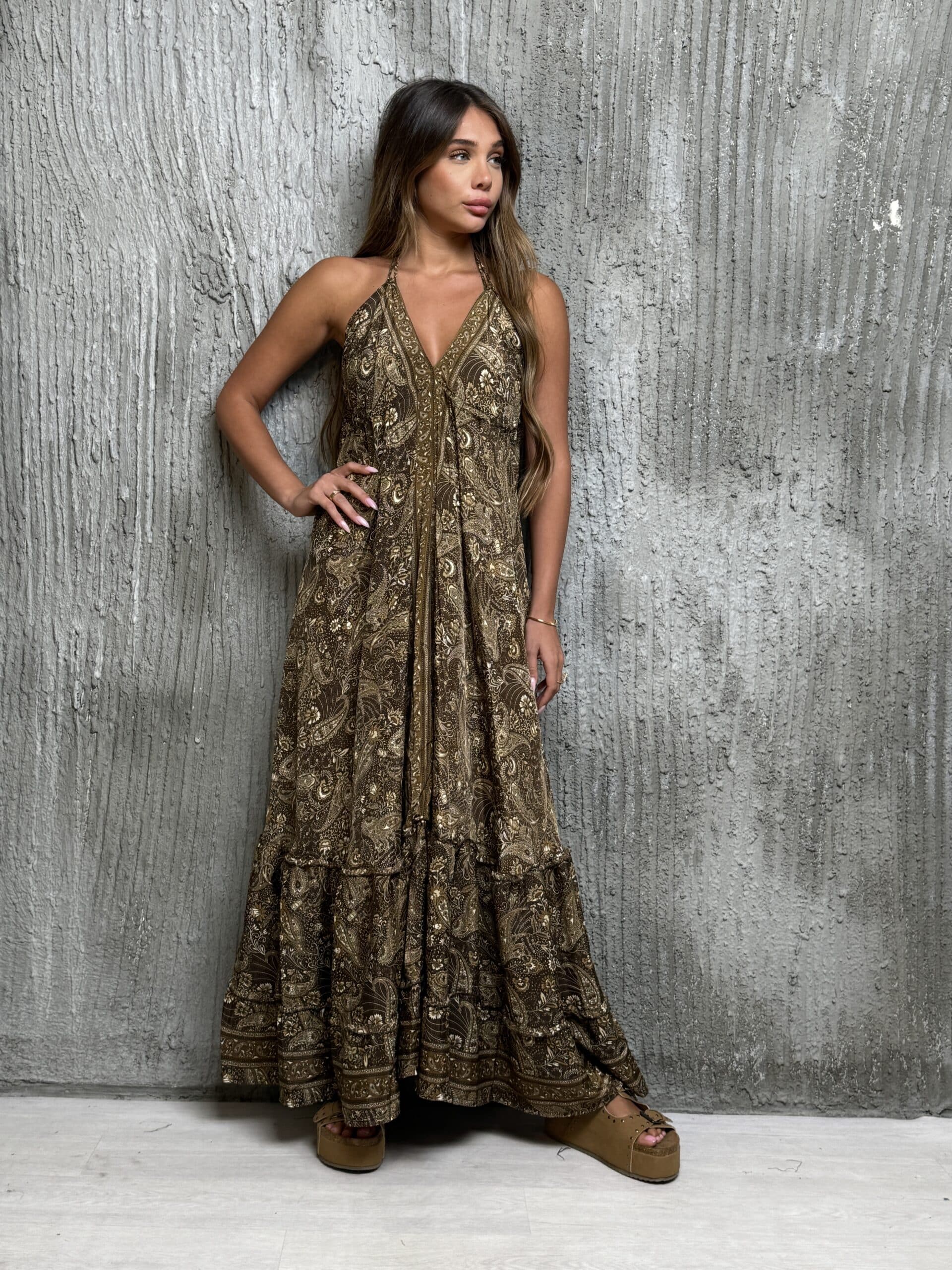 שמלת קשירה פאנלים בגוון חום כהה