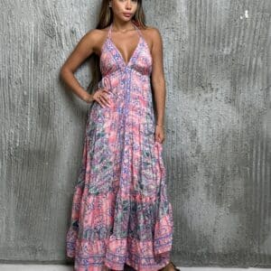 שמלת קשירה פאנלים בגוון ורוד בייבי